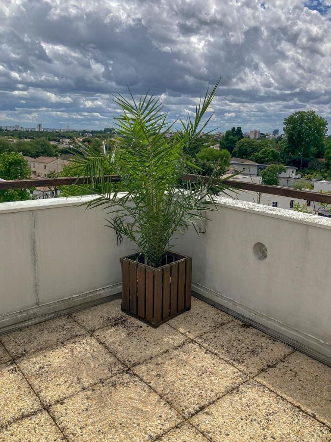 Proche Bordeaux Appartement 75 M2 Rooftop Bruges Esterno foto