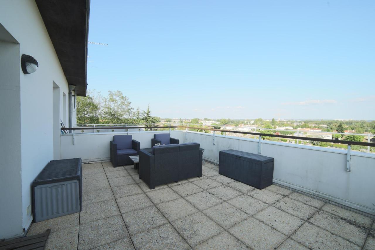 Proche Bordeaux Appartement 75 M2 Rooftop Bruges Esterno foto